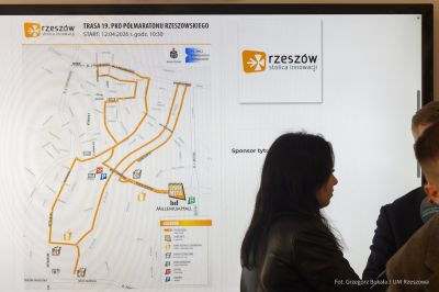 zdjęcie z konferencji prasowej - 19. PKO P&oacute;łmaraton Rzeszowski, fot. Grzegorz Bukała, Urząd Miasta Rzeszowa